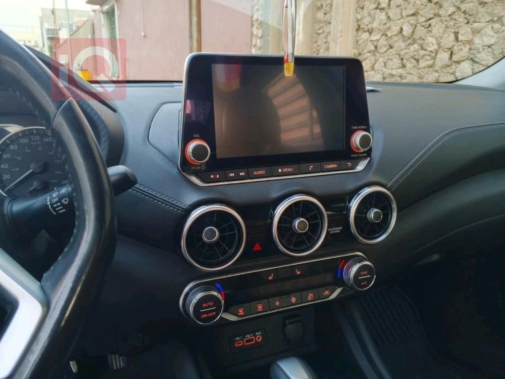 نيسان سنترا